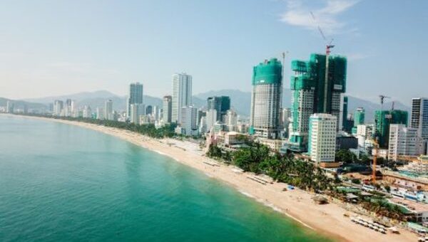 Đại gia địa ốc Sài Gòn tiến về phía biển