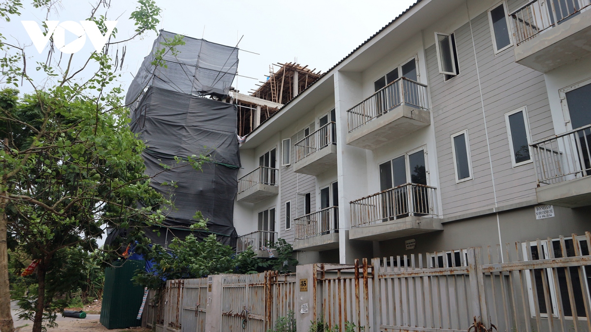 Căn hộ giá bình dân thiếu hụt, nhà biệt thự liền kề vẫn tăng nguồn cung