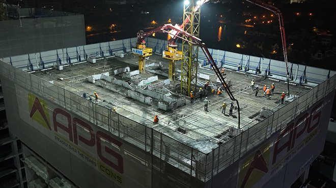 Các chuyên gia, kỹ sư, nhà thầu đến đội ngũ công nhân đều dốc hết sức mình để tiếp tục đẩy nhanh tiến độ thi công. Các chuyên gia, kỹ sư, nhà thầu đến đội ngũ công nhân đều dốc hết sức mình để tiếp tục đẩy nhanh tiến độ thi công.
